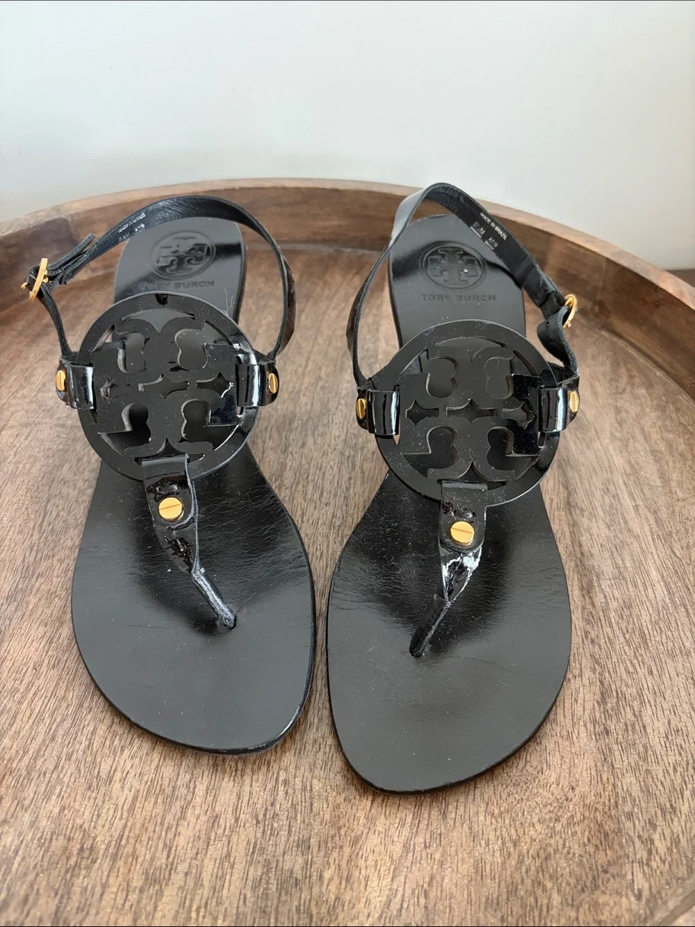 Tory Burch Black Patent Leather Logo Thong Kitten Heel Sandals